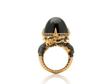 Кольцо из 23 каратного золота с чёрными бриллиантами и обсидианом из коллекции "Драконы Тайных Сокровищ"